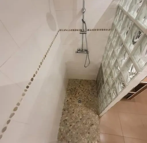 Face à La 4 Pers * Propriano (Corsica)